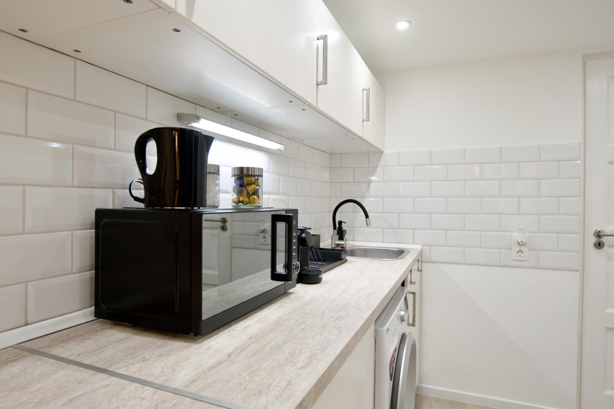 Standard By Hi5- Hunyadi Square *